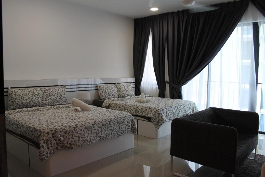 שאה אלאם Vivian'S Studio Trefoil Setia Alam מראה חיצוני תמונה