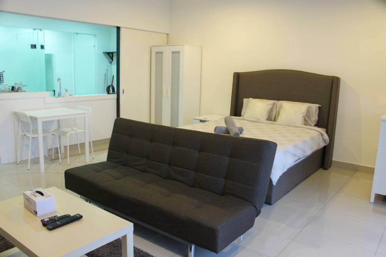 שאה אלאם Vivian'S Studio Trefoil Setia Alam מראה חיצוני תמונה